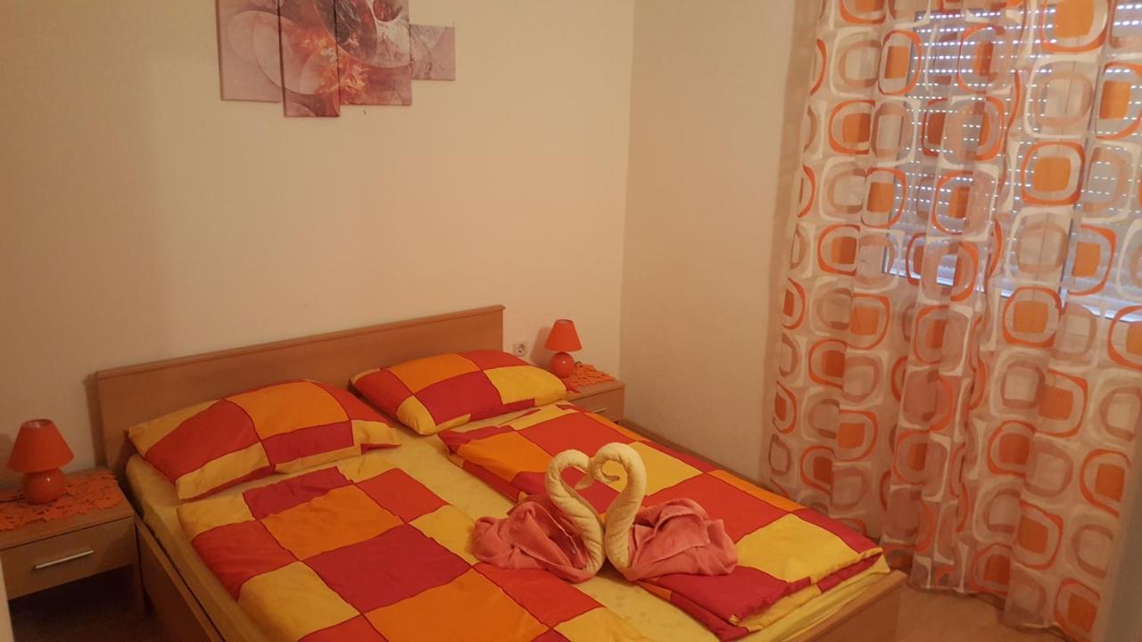 Apartments Jannine Biograd Na Moru Ngoại thất bức ảnh