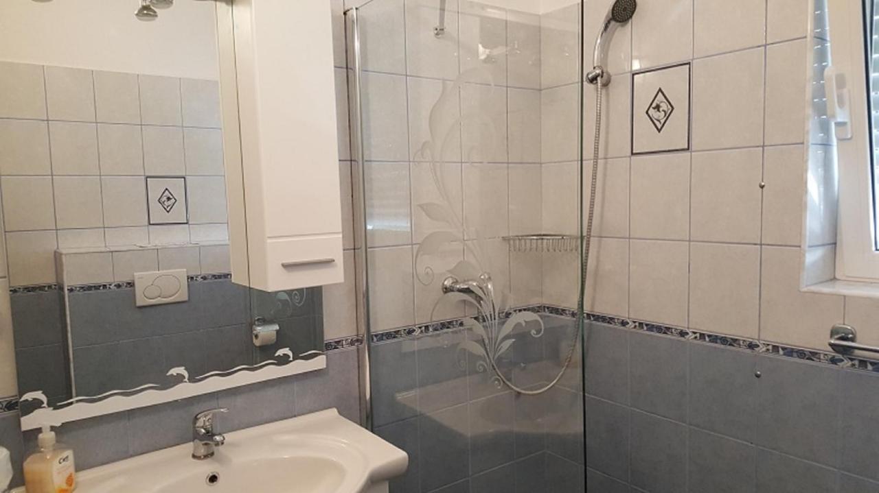 Apartments Jannine Biograd Na Moru Ngoại thất bức ảnh