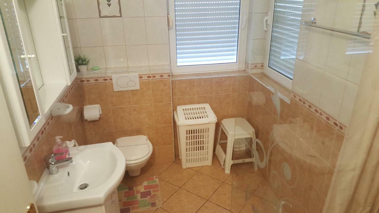 Apartments Jannine Biograd Na Moru Ngoại thất bức ảnh